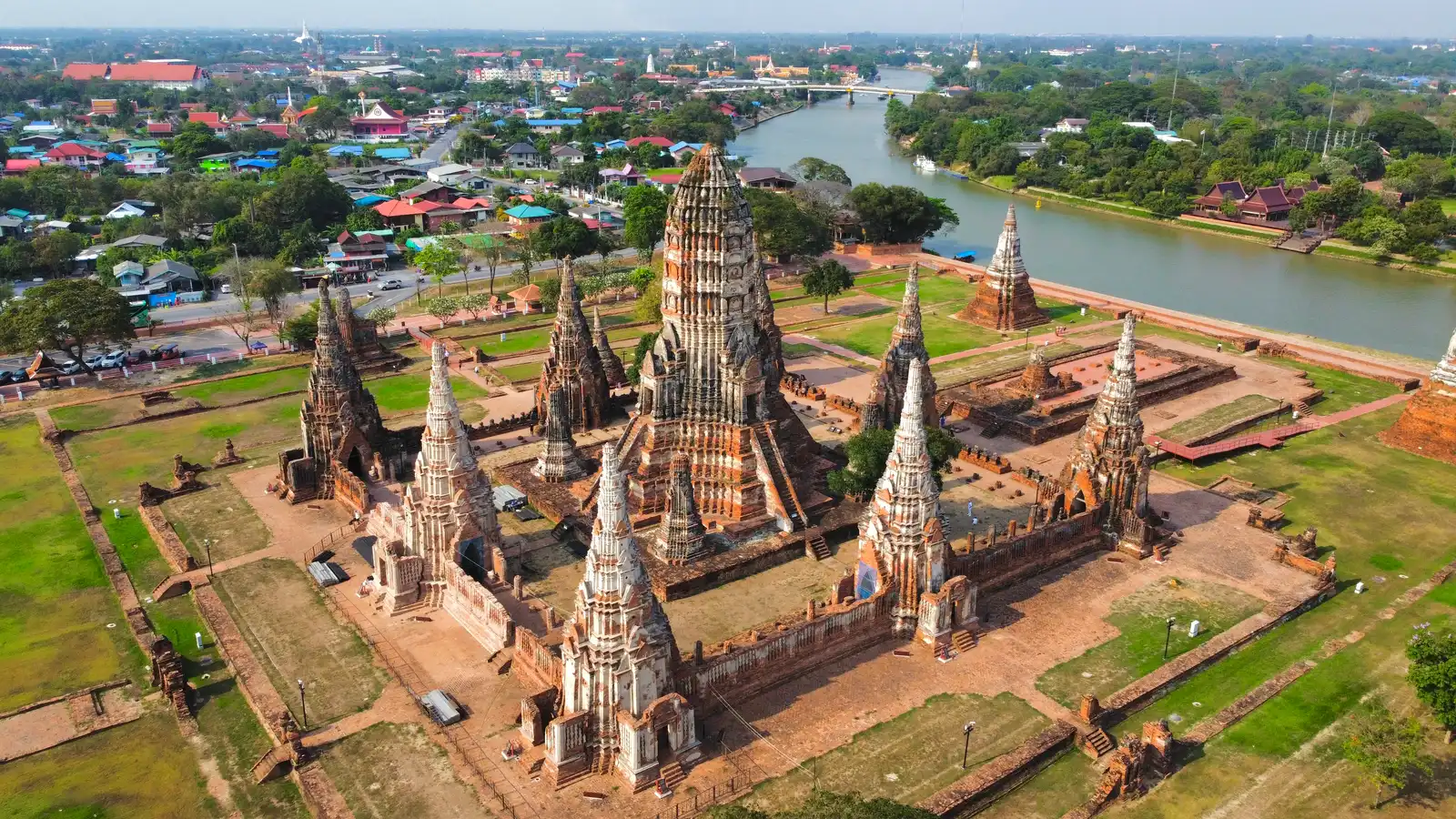 Sunset over the Khmer-style towers of Wat Chaiwatthanaram on an Ayutthaya day trip from Bangkok, Thailand